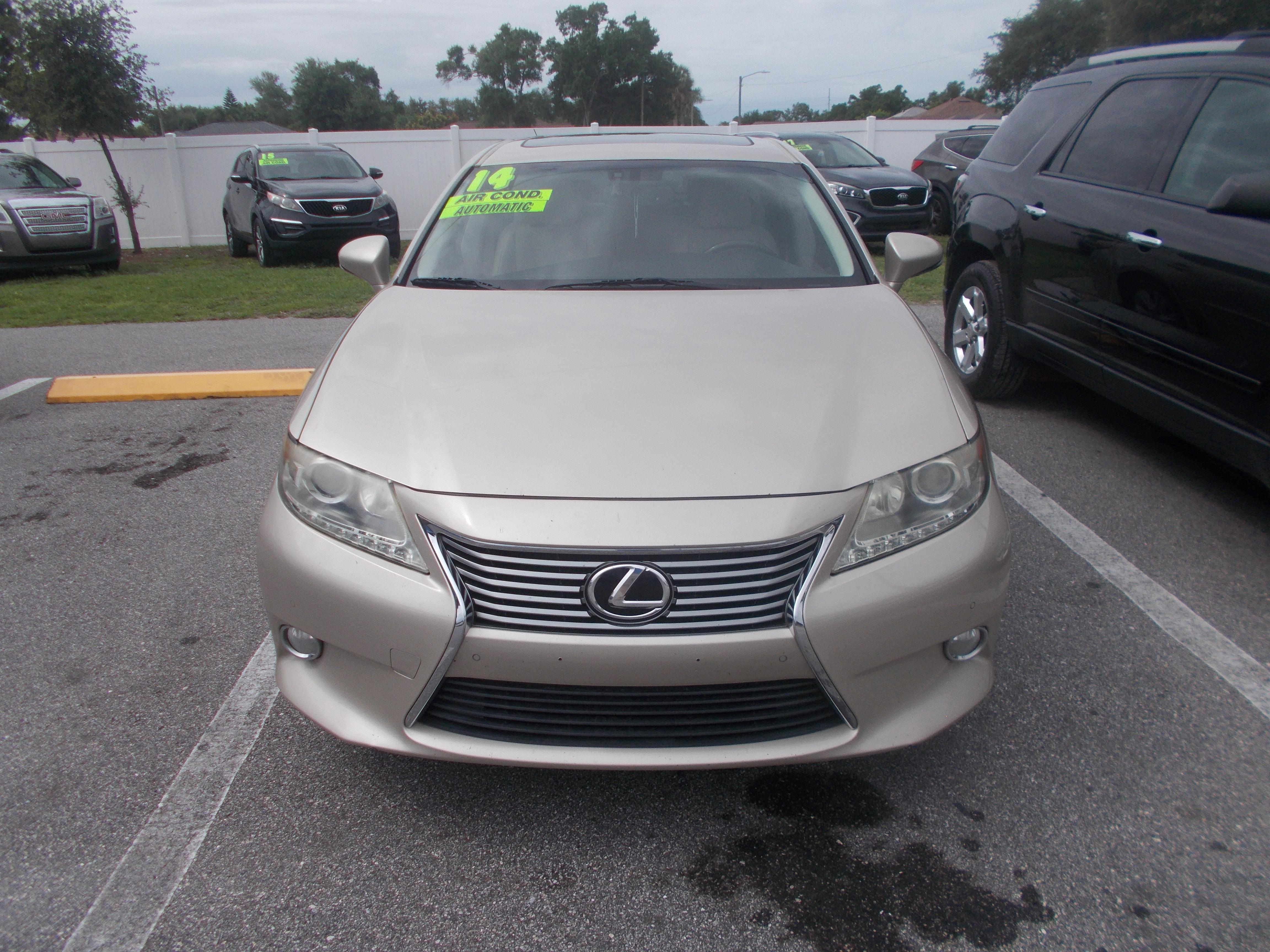 2014 Lexus ES 350 350's photo