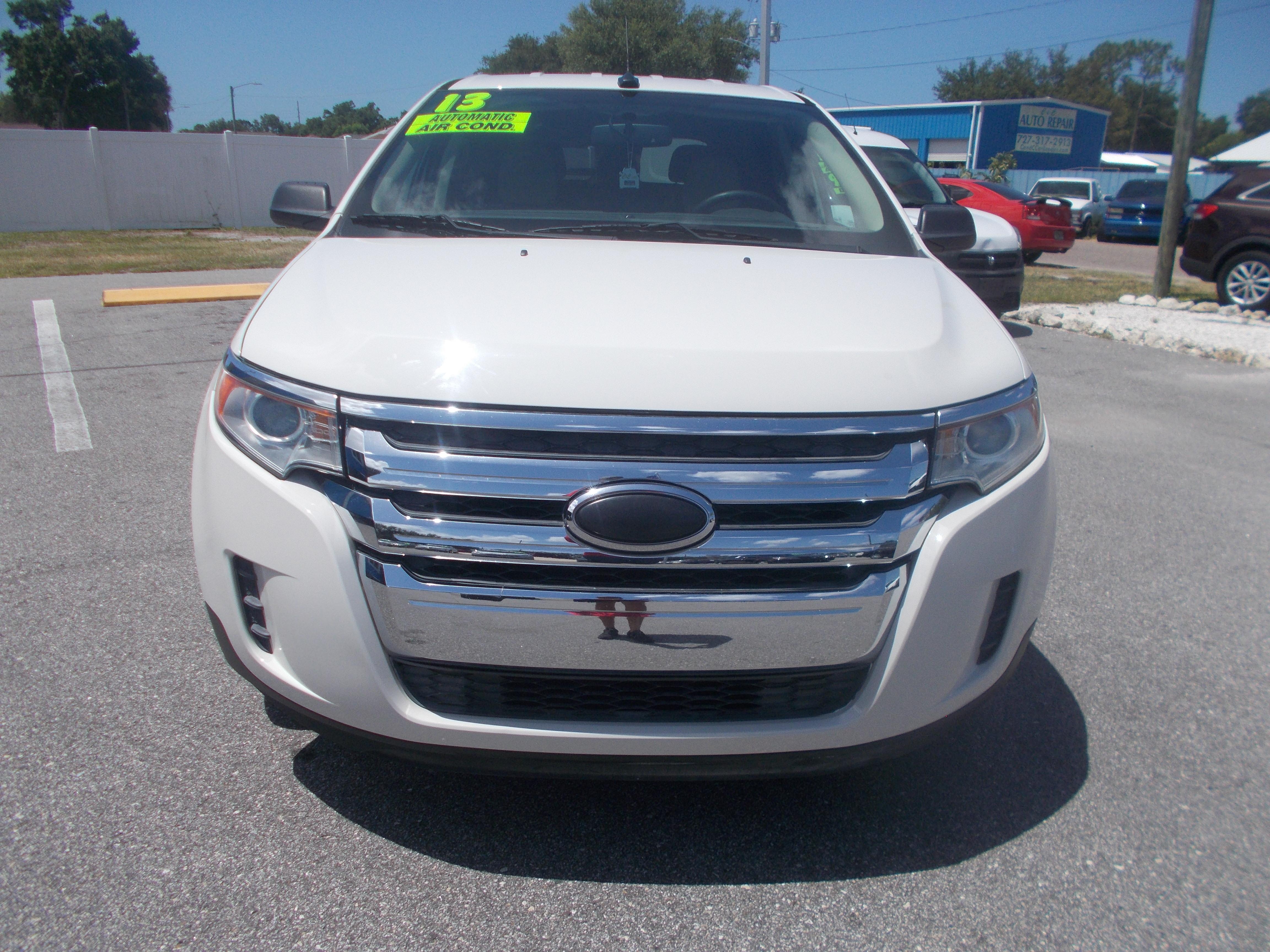2013 Ford Edge SE's photo