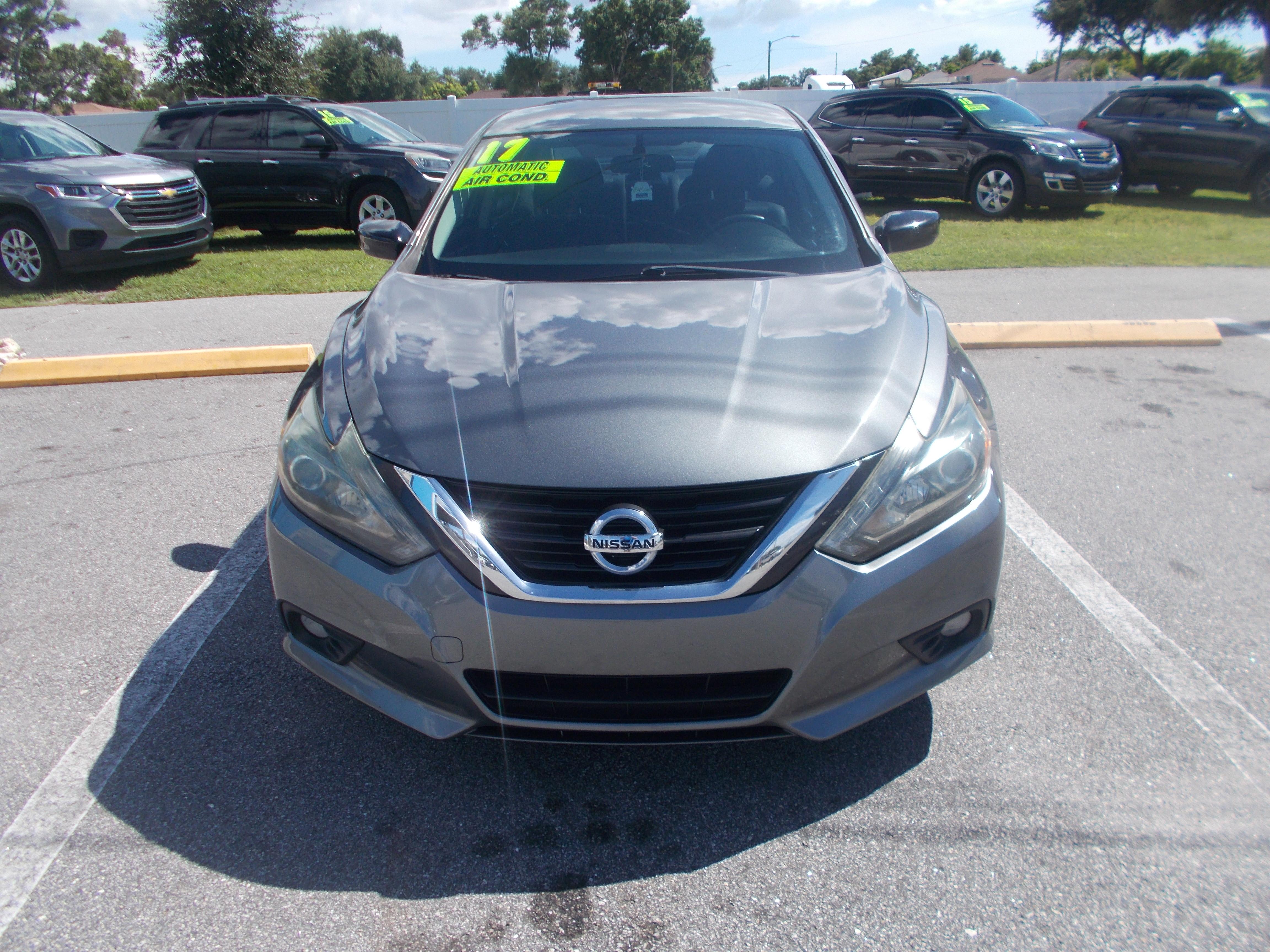 2017 Nissan Altima SR