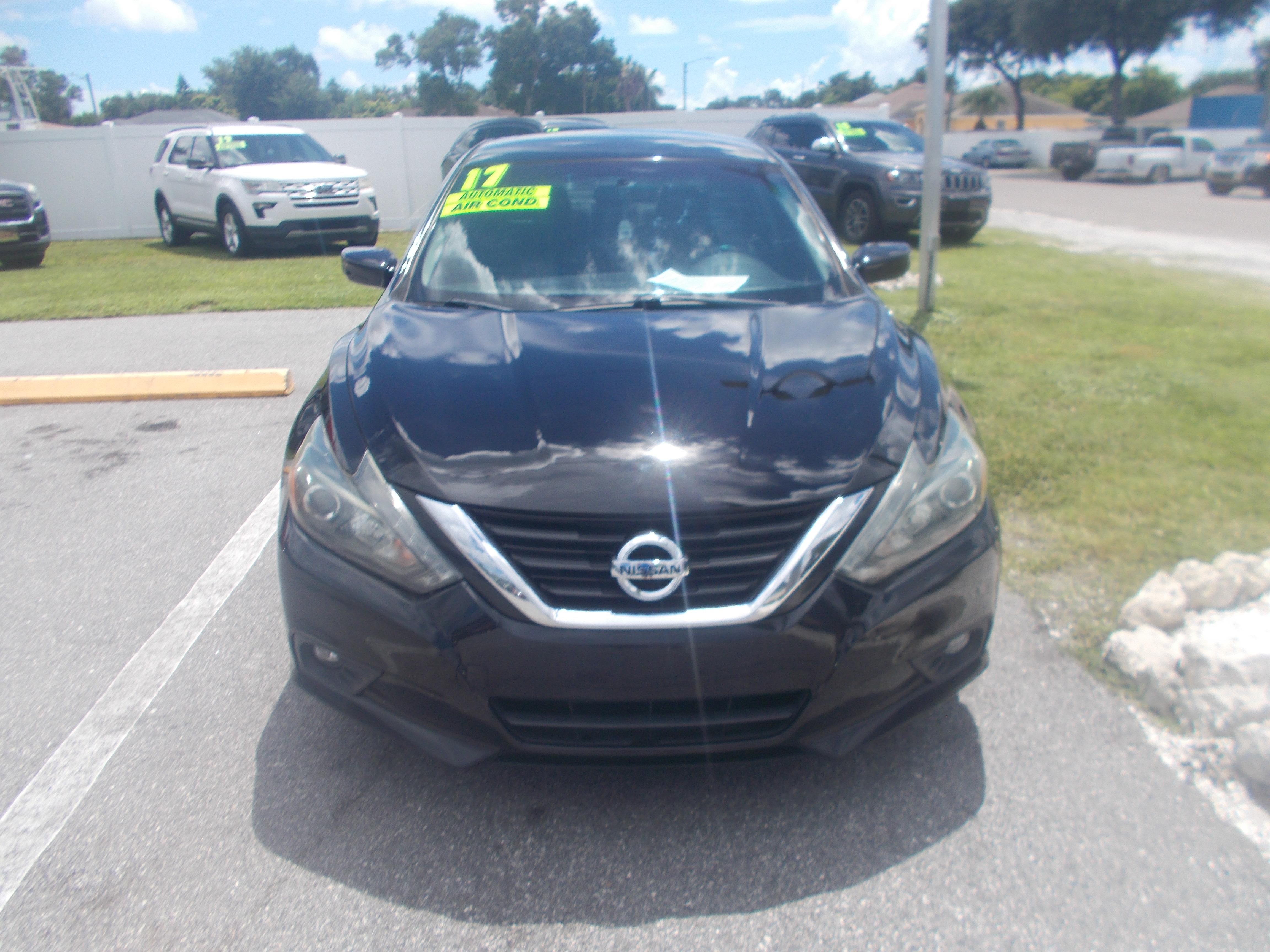 2017 Nissan Altima SR