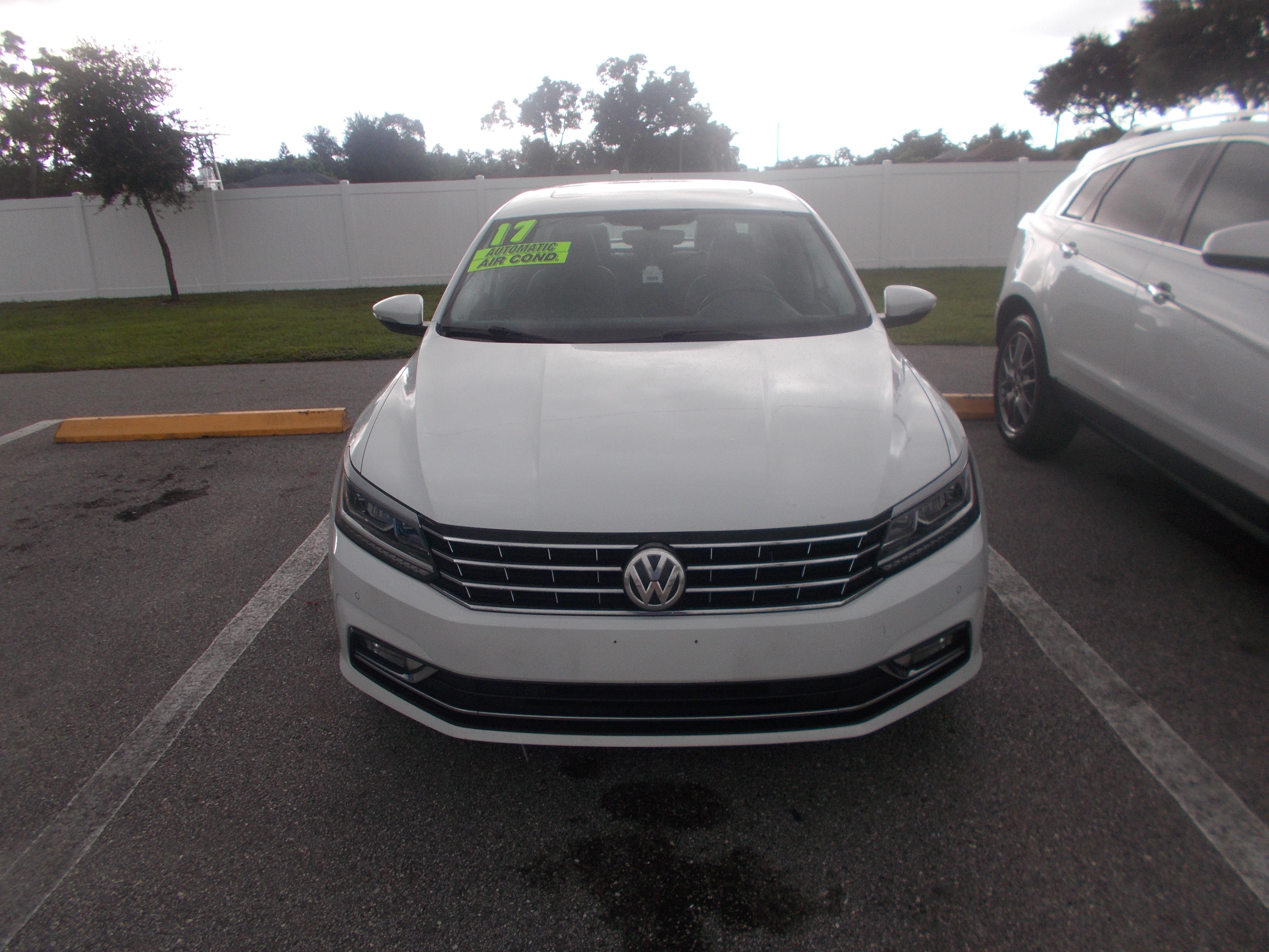2017 Volkswagen Passat SE