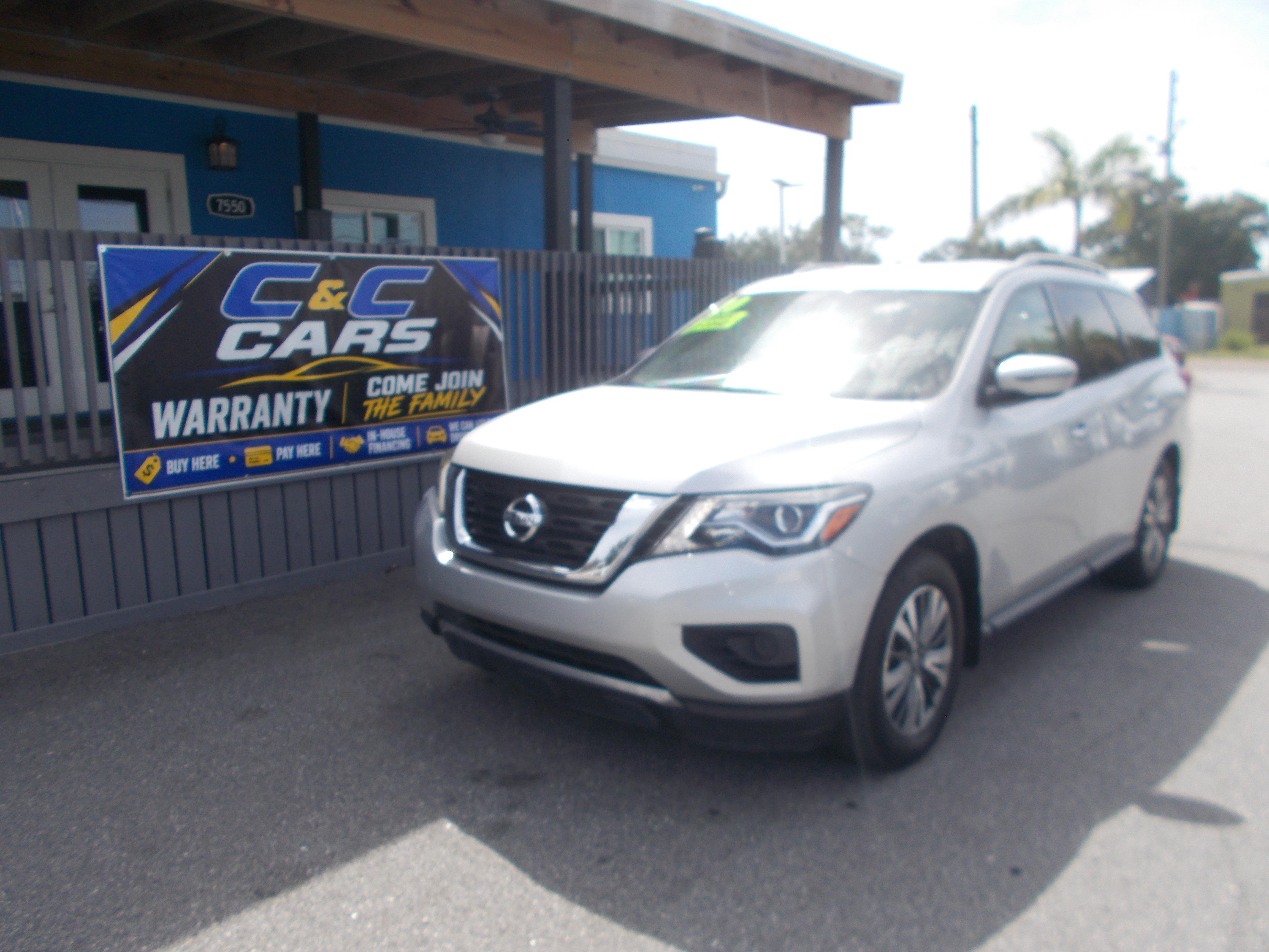 2020 Nissan Pathfinder S