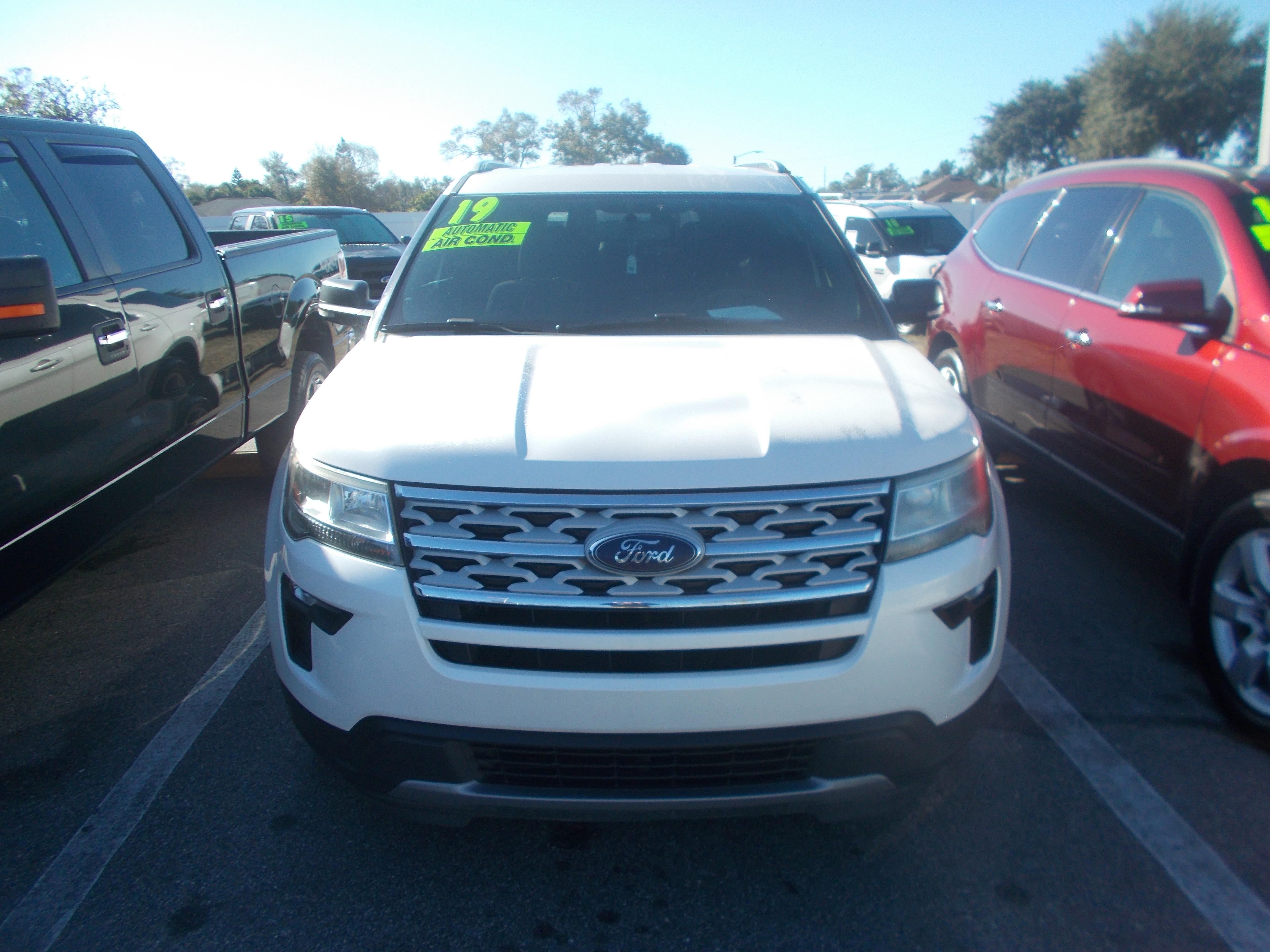 2019 Ford Explorer XLT FWD's photo