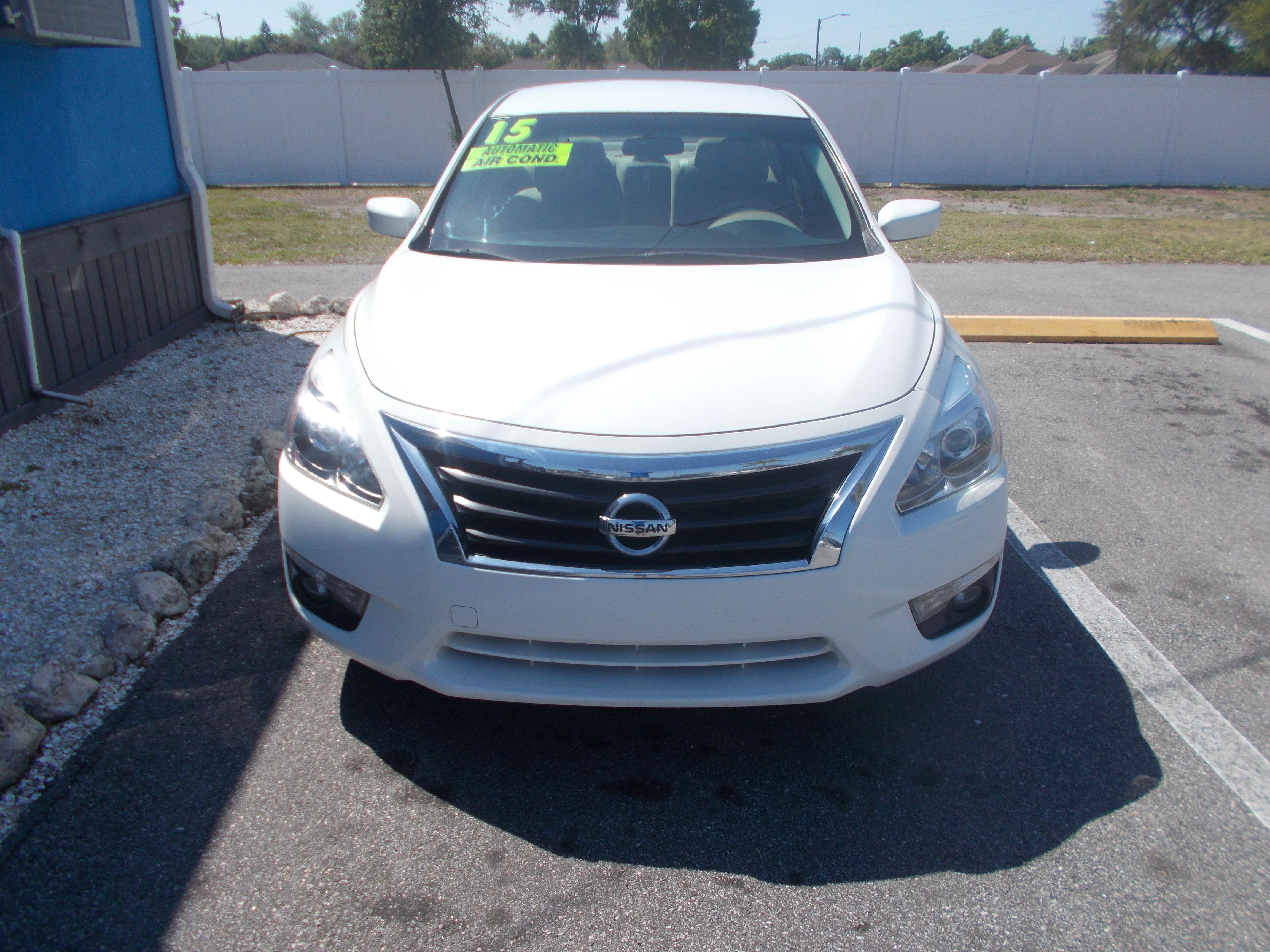 2015 Nissan Altima SV