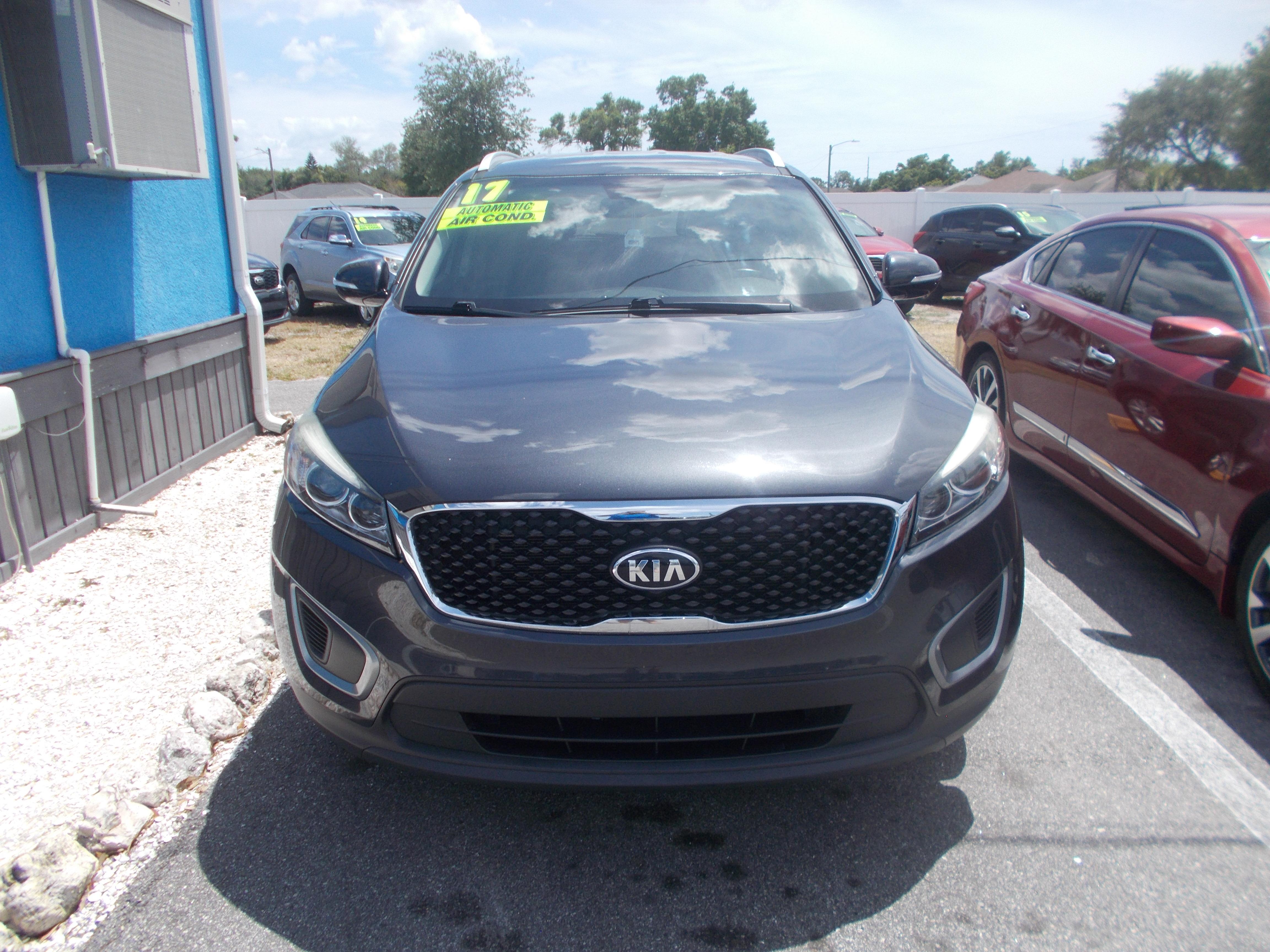 2017 Kia Sorento LX AT's photo